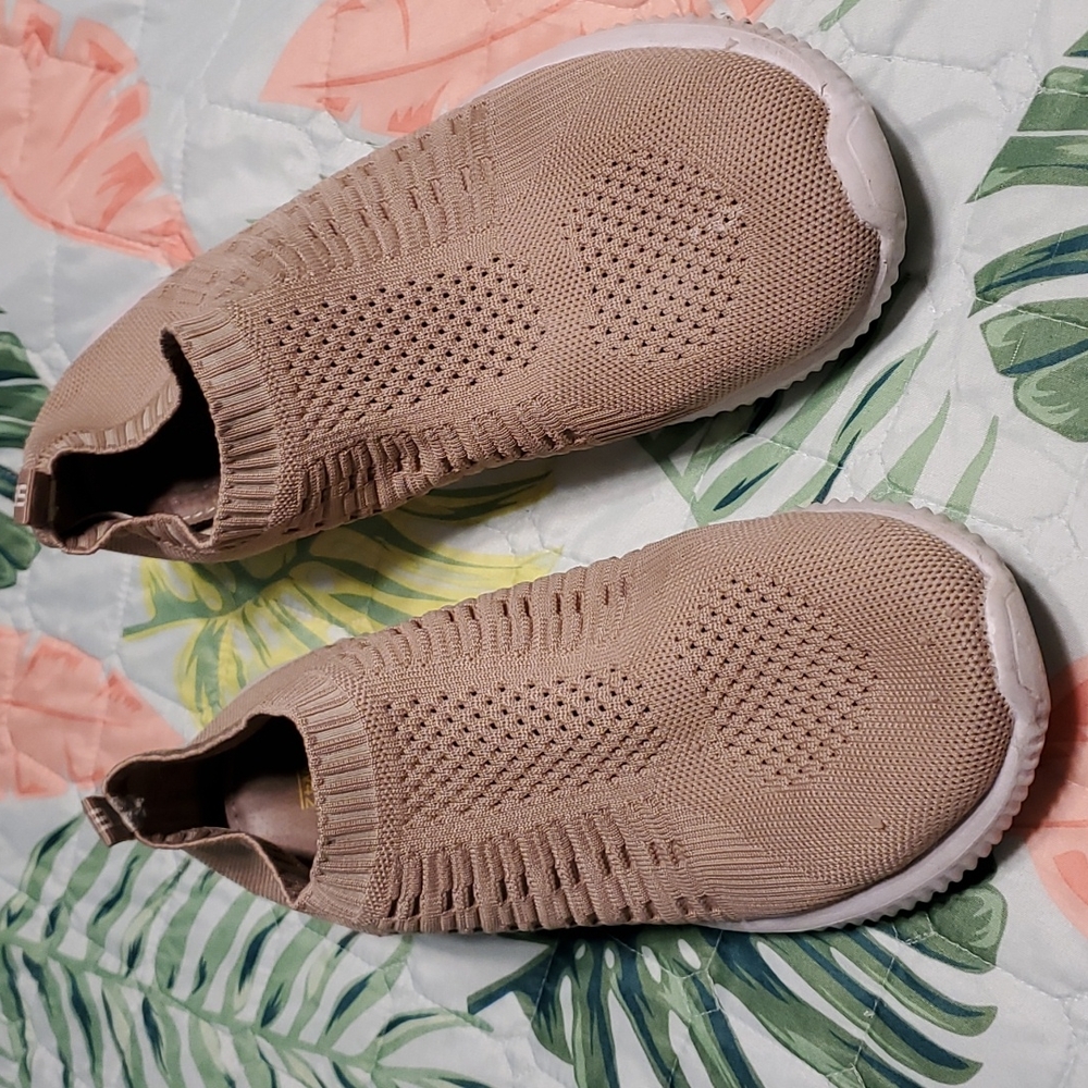Tiosebon shoes